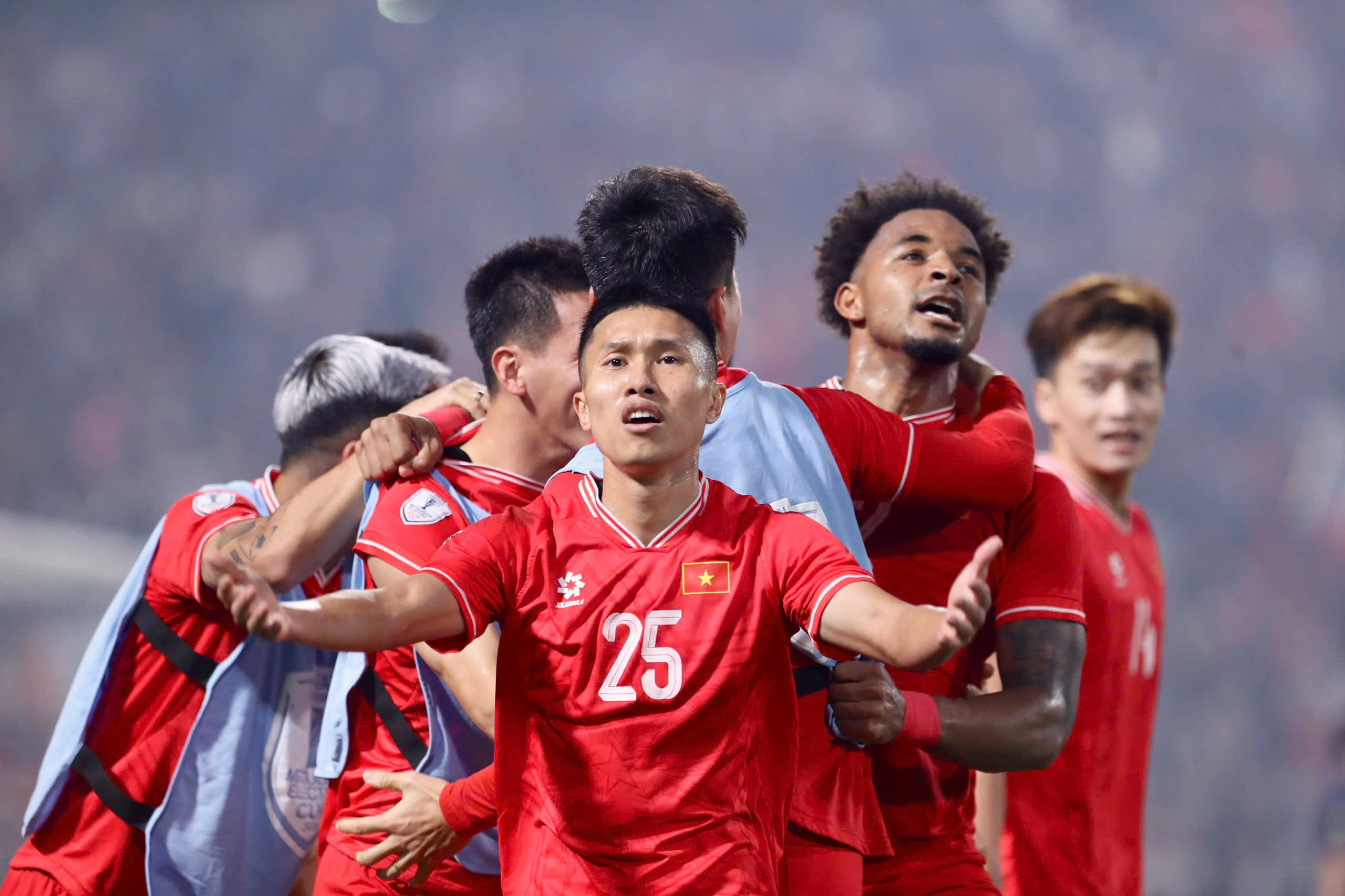 Thái Lan Đối Đầu Việt Nam: Trận Chung Kết Kịch Tính Tại ASEAN Cup 2024